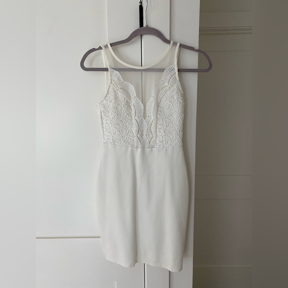White Lulu’s bodycon dress